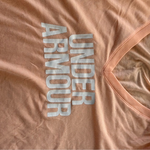 Under Armour top - Picture 6 of 6